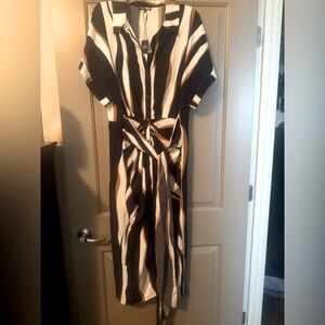 Fashion Nova Navy , White and Mustard Gold midi dress